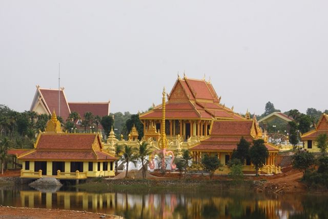 Chinh phục Đồng mô Địa điểm du lịch team building