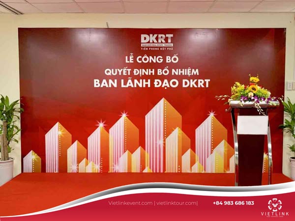 Cho thuê bục phát biểu tại Đà Nẵng uy tín – Kiến tạo sự kiện tầm cỡ cùng VietLink Event