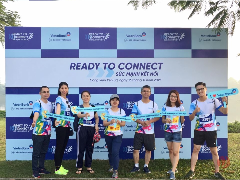 Gần 1.000 người tham dự Giải chạy Ready to Connect