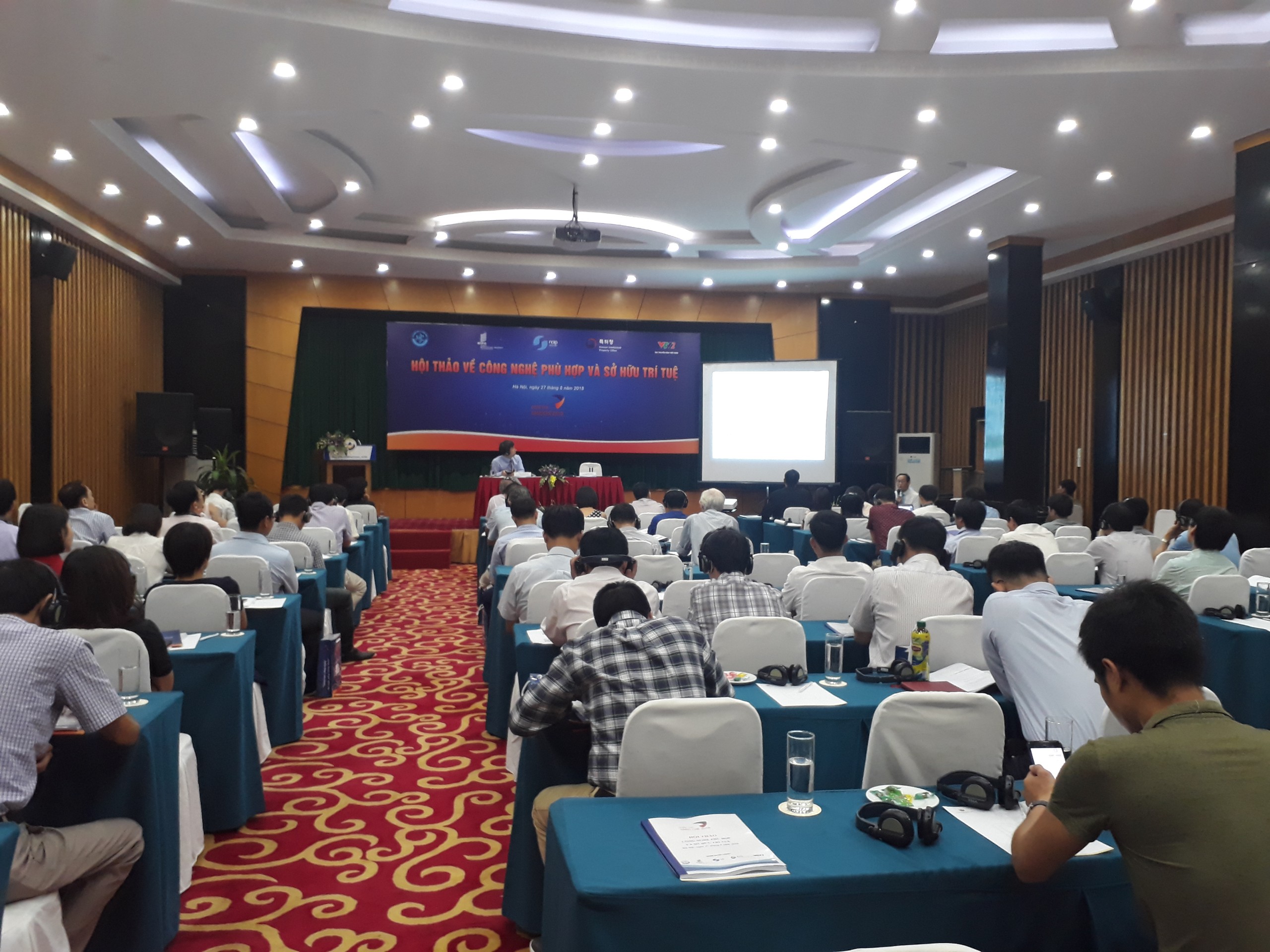 Tổ chức Hội Thảo về công nghệ phù hợp và sở hữu trí tuệ