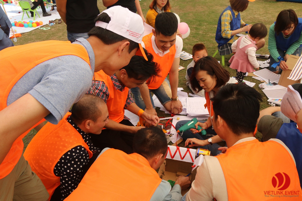Top 5 Trò chơi TeamBuilding trên biển vui và ý nghĩa nhất