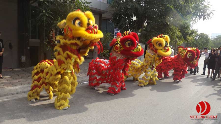 cho thuê múa lân khai trương