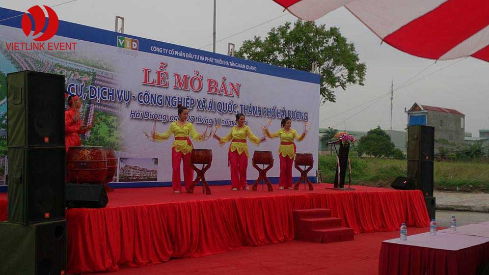 thiết kế thi công sân khấu sự kiện