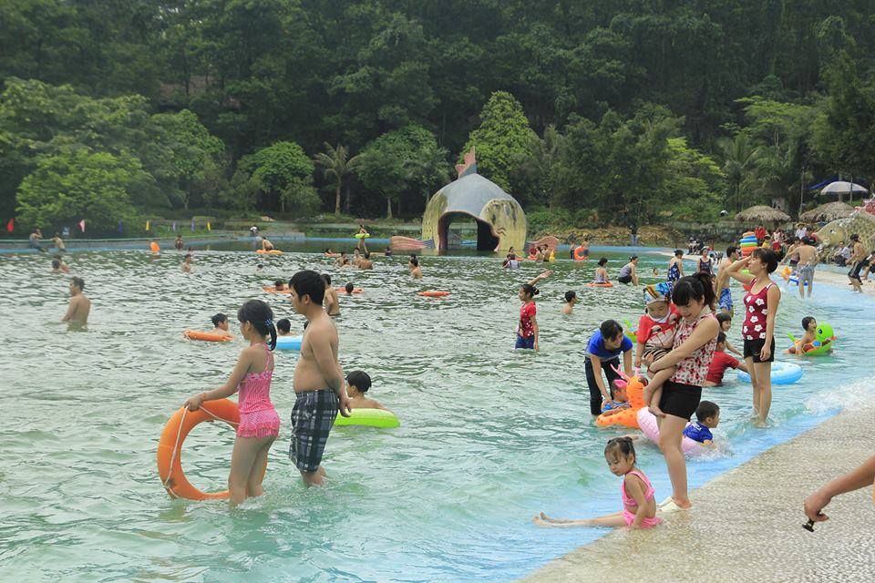 Team building Khu Du Lịch Khoang Xanh - Suối Tiên Resort