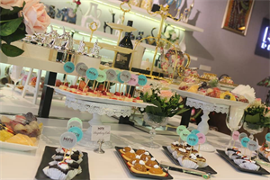 Tiệc coctail, tiệc finger food lưu động