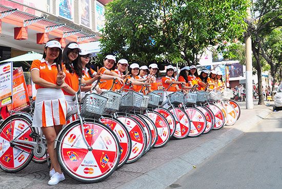 Tổ chức chạy roadshow