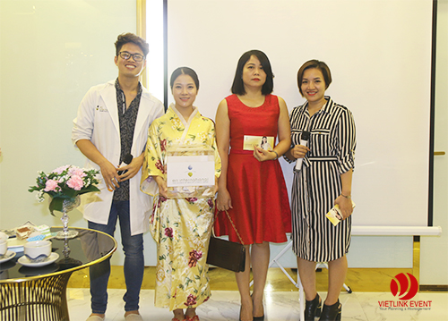 Tiệc Trà mang phong cách Nhật Bản